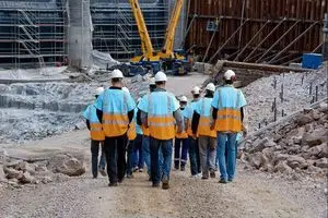 مشکلات مالی کارگران صالح کاران اکباتان/ چندین ماه مزد معوقه داریم