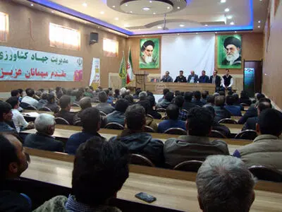 برگزاری آزمون گواهینامه رانندگی تراکتور برای اولین بار در شهرستان عجب شیر