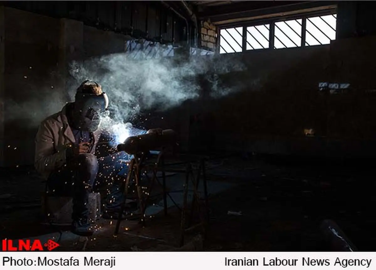 نشست هم اندیشی نحوه حضور مسئولین ایمنی در کارگاه های ساختمانی