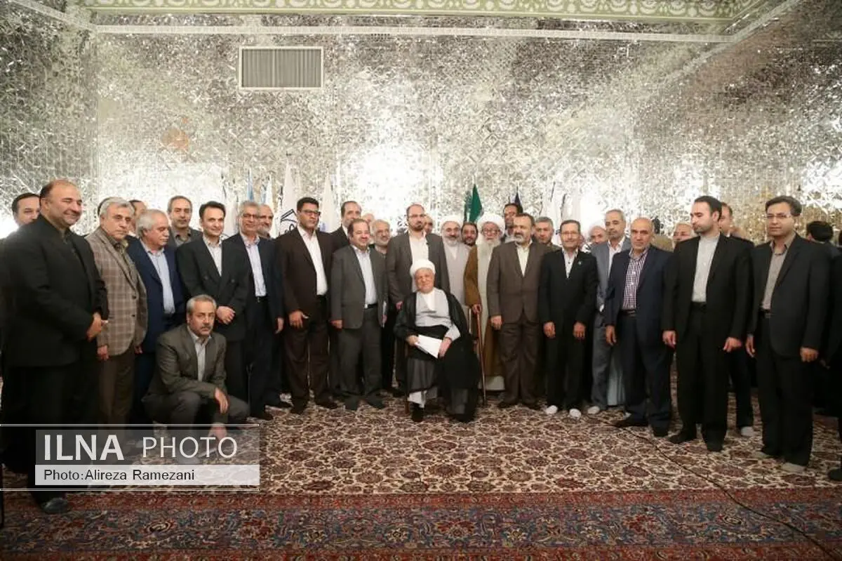 کسانی که به برنامه‌نویسی اعتقادی نداشتند دنبال روزمره‌گی اداری بودند