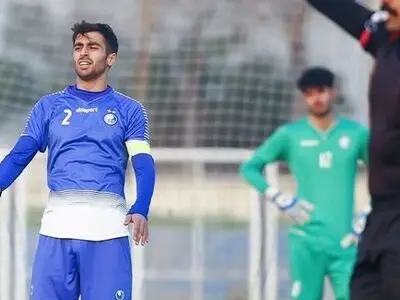 مدافع استقلال کرونا گرفت