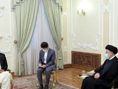 الرئیس الإیرانی: مستعدون لتلبیة احتیاجات باکستان الى النفط والغاز والکهرباء