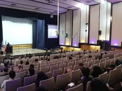 باید حقوق نجومی را در کشور قطع کنیم/ دولت به صندوق بازنشستگی کمک کند