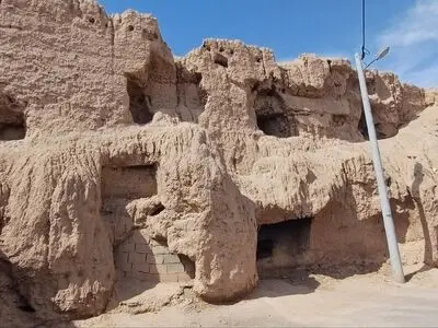 درخواست فعالان میراث فرهنگی برای ثبت ملی و کاوش باستان شناسی قلعه تاریخی کوشمغان/ نامی از قلعه تاریخی سمنان در طرح تفصیلی نیست 