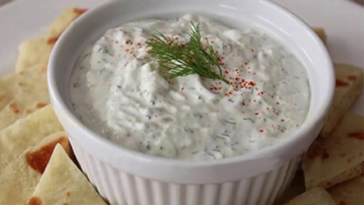 طرز تهیه ماست موسیر خوشمزه خانگی
