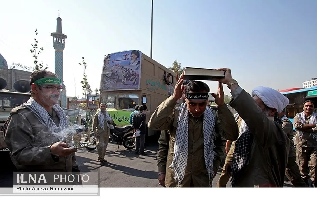 حرکت کاروان نمادین اعزام نیرو به جبهه‌های جنگ توسط شرکت واحد