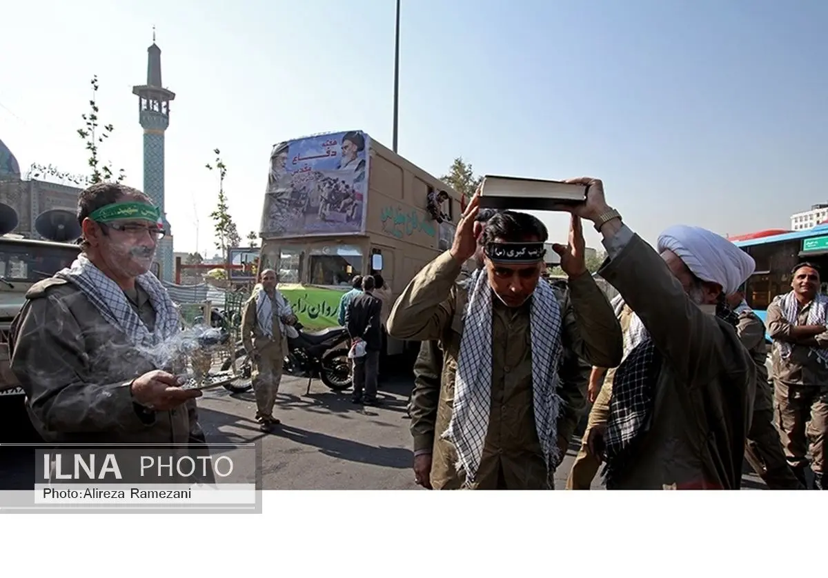 حرکت کاروان نمادین اعزام نیرو به جبهههای جنگ توسط شرکت واحد