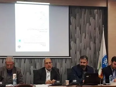 تلویزیون با گسترش دایره حذف مخاطب، ضریب نفوذ خود را کاهش داده/ برون‌افتادگان رسانه‌ای، صدای سیاسی‌شان را به خیابان می‌برند