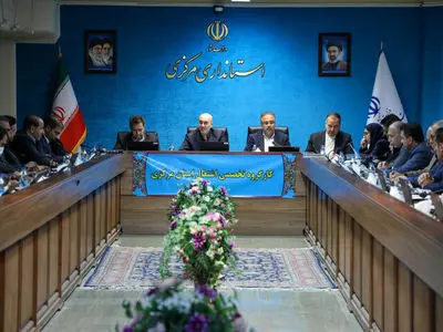 ضرورت تسریع و بهبود جذب تسهیلات اشتغال توسط بانک‌ها و دستگاه‌های اجرایی / ثبت بیش از 11 هزار فرصت شغلی استان مرکزی در سامانه رصد