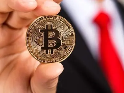بررسی استخراج بیت‌کوین در ستاد مبارزه با قاچاق کالا و ارز 