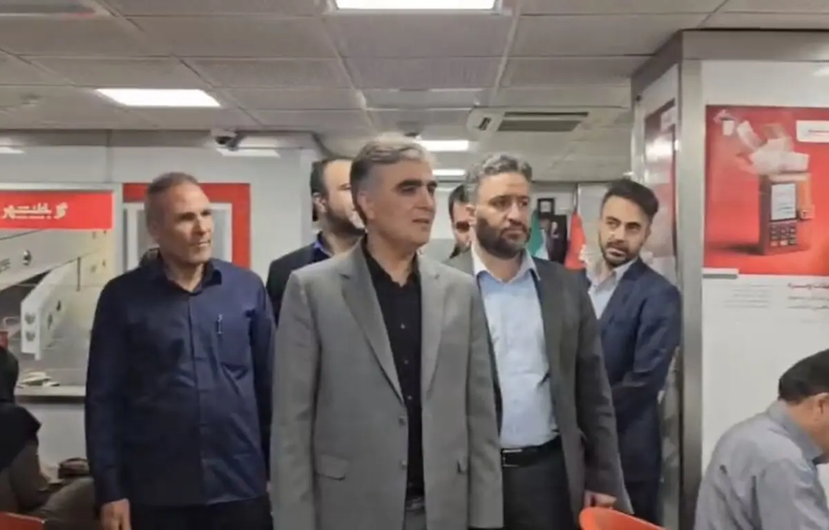 تداوم روند خدمت رسانی بانکی به مردم/ بازدید رئیس‌کل بانک مرکزی از برخی شعب بانکی