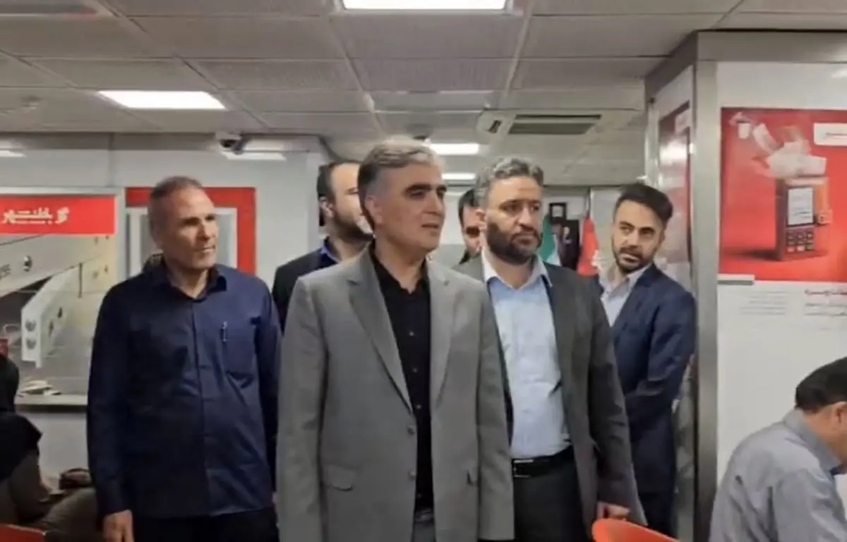 تداوم روند خدمت رسانی بانکی به مردم/ بازدید رئیسکل بانک مرکزی از برخی شعب بانکی