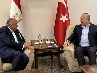 بازدید وزیر خارجه مصر از مناطق زلزله زده ترکیه