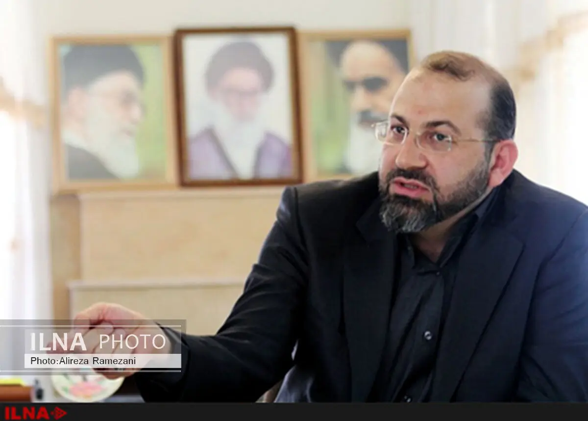نمایندگان فارس استعفا نداده‌اند/ خروج از صحن علنی برای دیدار با لاریجانی بود