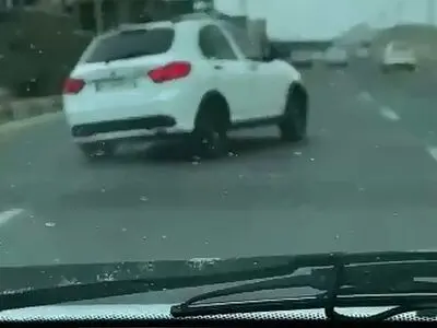 برخورد با رانندگان متخلف و حرکات نمایشی در معابر شهری + فیلم