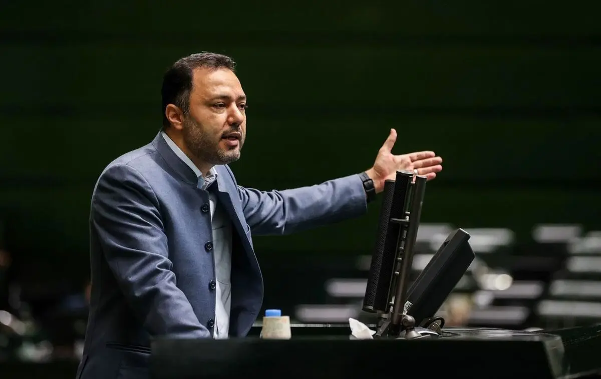 در سازمان برنامه و بودجه، هنوز دولت تغییر نکرده است/ یک روزی دلار جهانگیری بود و امروز دلار آقای مخبر است 