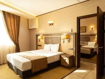 ۳۰درصد تخفیف اماکن اقامتی کرمانشاه برای آسیب دیدگان از جنگ