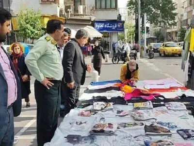 اجرای طرح نظم‌دهی به دستفروشان در مرکز تهران توسط پلیس 