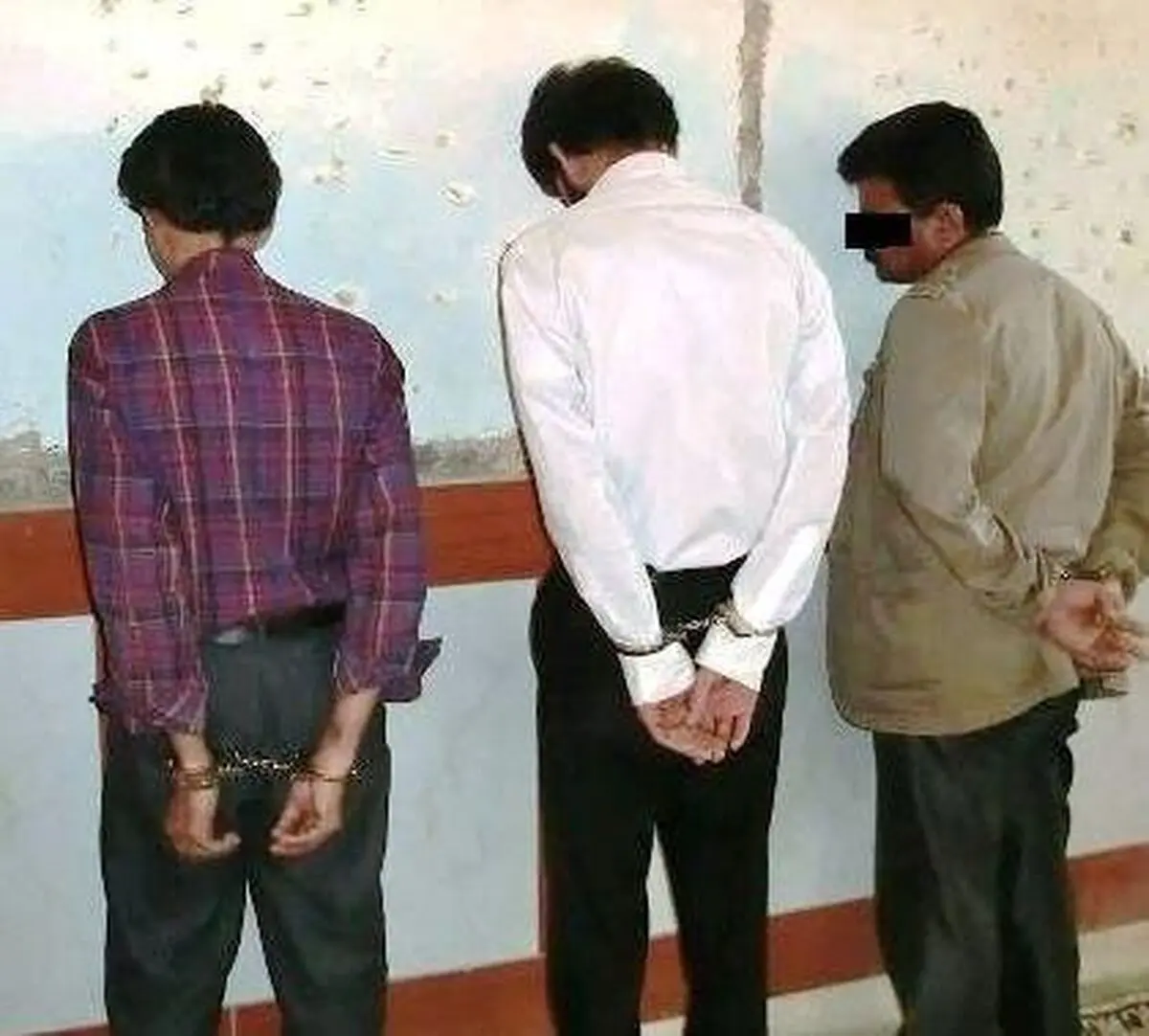 دستگیری ۳ متهم به موبایل قاپی با ۷ فقره سرقت در مشهد