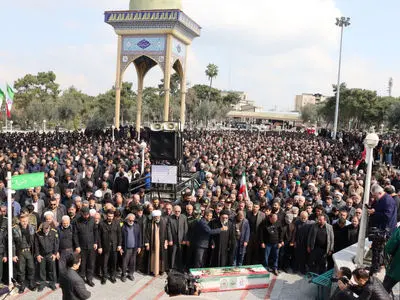 تشییع پیکر شهید مدافع وطن امیرعلی نیکنام راد در گرگان