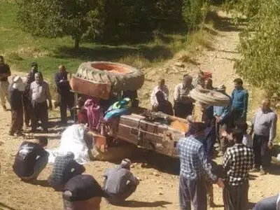 سقوط مرگبار تراکتور در الیگودرز؛ هشداری جدی برای رانندگان ماشین‌آلات کشاورزی