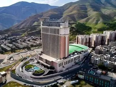 قیمت یک شب اقامت در هتل اسپیناس پالاس تهران