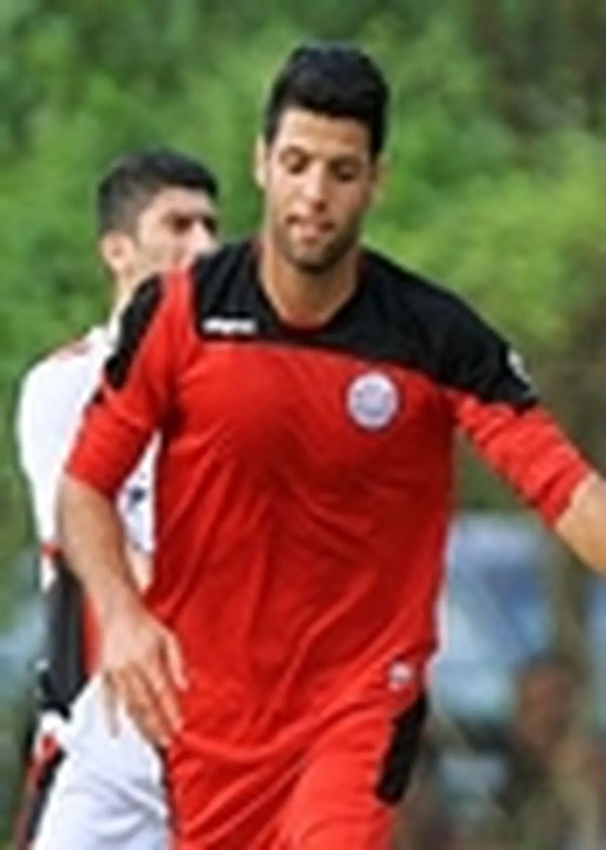 برتری پرسپولیس مقابل کارگر بوشهر در نیمه اول / خط حمله گل نزن سرخ ها!