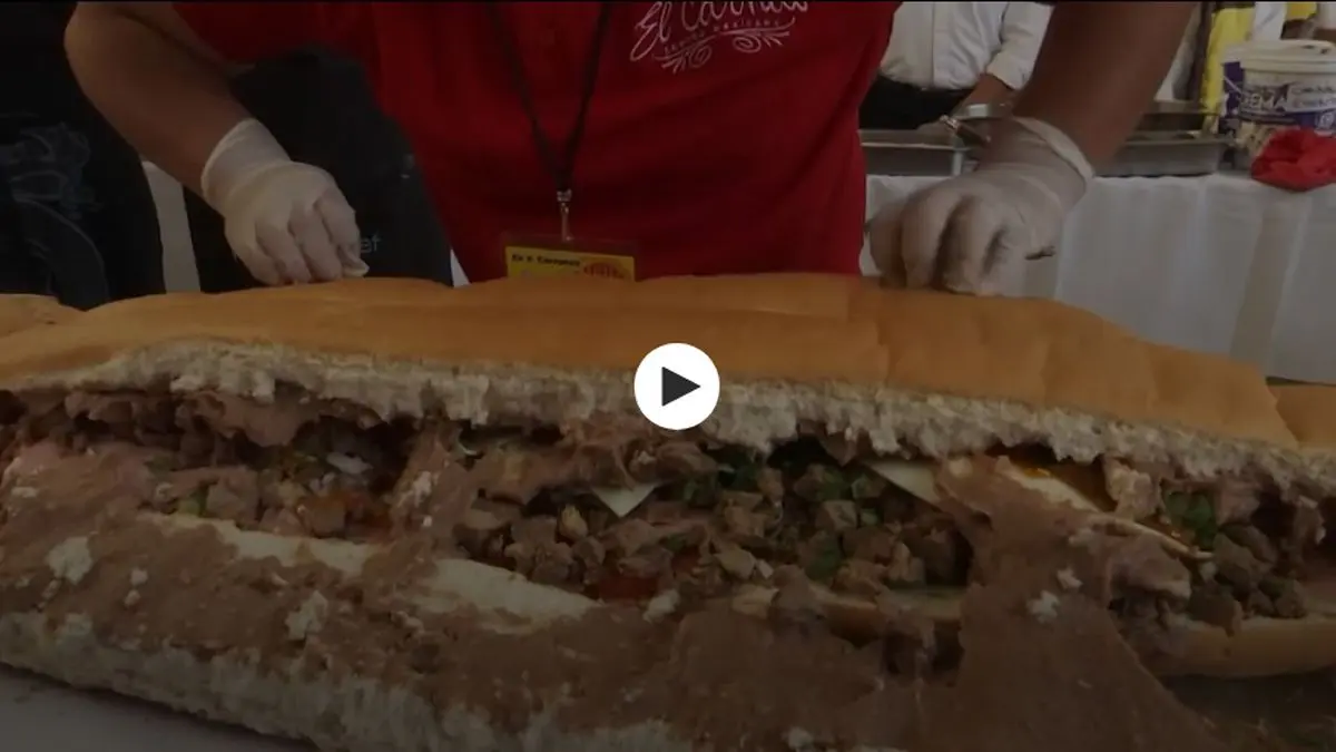 تهیه ساندویچ عظیم ۷۲ متری در مکزیکوسیتی+فیلم