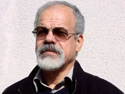 نمایش‌نامه‌نویس عروسکیِ حرفه‌ای نداریم
