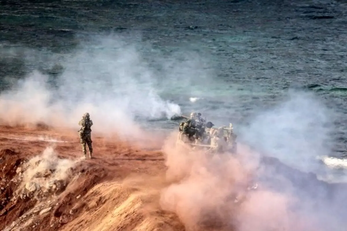 IRGC drill conveys message of brotherliness to neighbors
