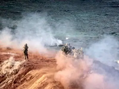 IRGC drill conveys message of brotherliness to neighbors