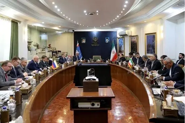 روسيا تعلن عن مشاورات مع إيران بشأن مشاريع مشتركة في قطاع الغاز