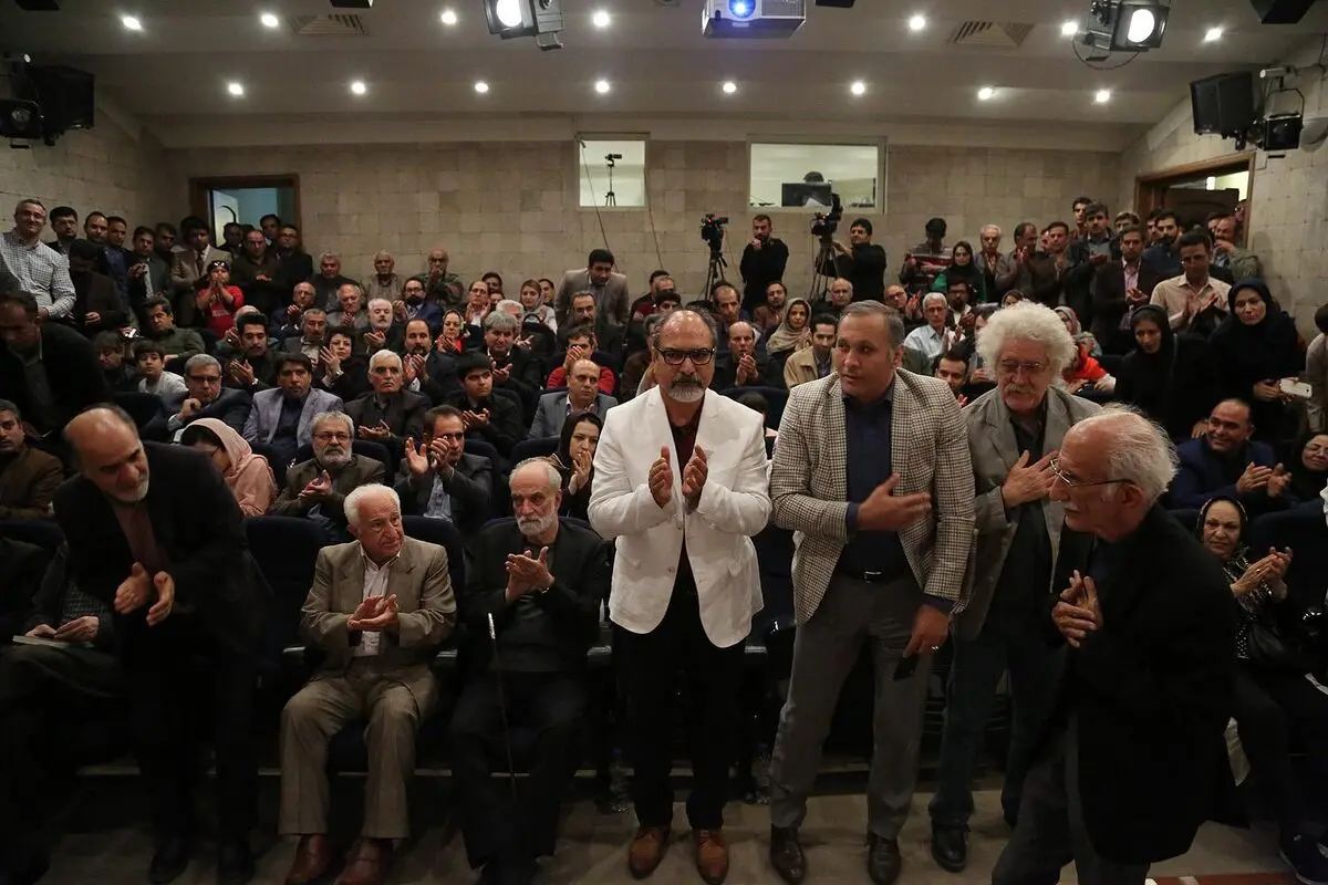 علی شیرازی به اتهامِ جعلی بودن آثارش پاسخ داد 