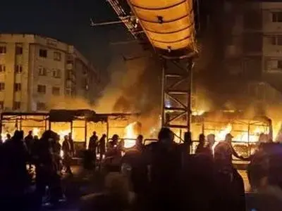 مردم در خیابان به دنبال حق تضییع شده خود هستند