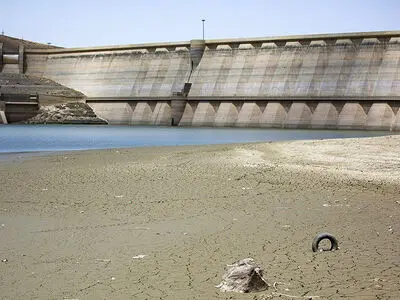 کاهش شدید ذخیره آب سدهای مشهد به ۱۰ درصد/ در شرایط تنش آبی سختی قرار داریم