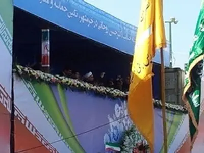 خرمشهر را خرّم و آبادان را آباد می‌کنیم