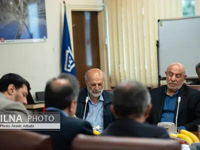 نشست مشترک نمایندگان تشکل‌های کارفرمایی و کارگری