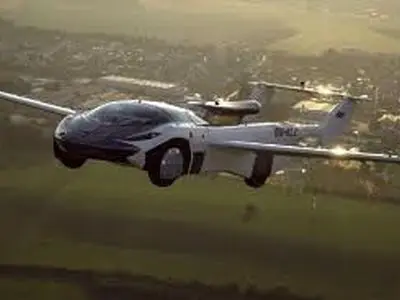 بزرگ‌ترین خودروی پرندهٔ جهان رونمایی شد + فیلم