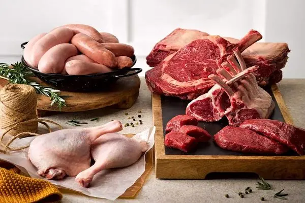 عرضه گوشت قرمز و مرغ در اردیبهشت ماه افزایش یافت 
