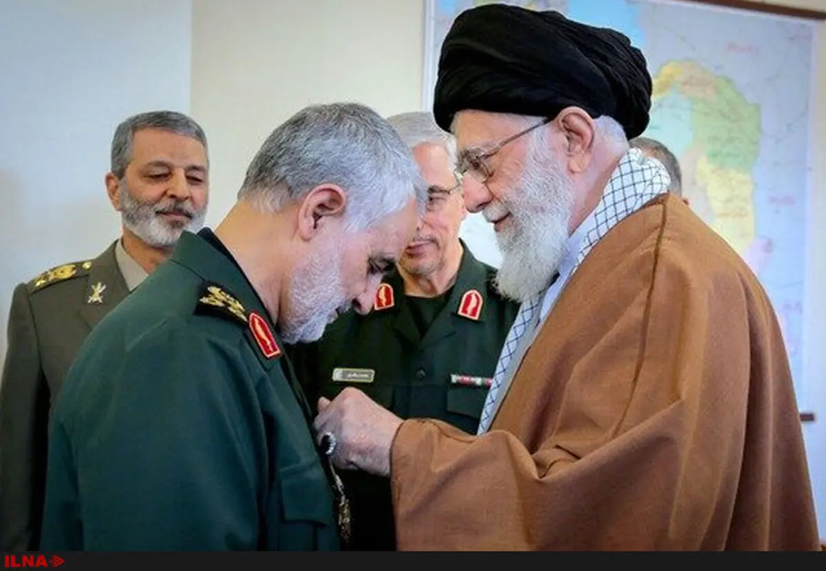 بیانات رهبر انقلاب در مراسم اعطای نشان عالی ذوالفقار به سردار سلیمانی