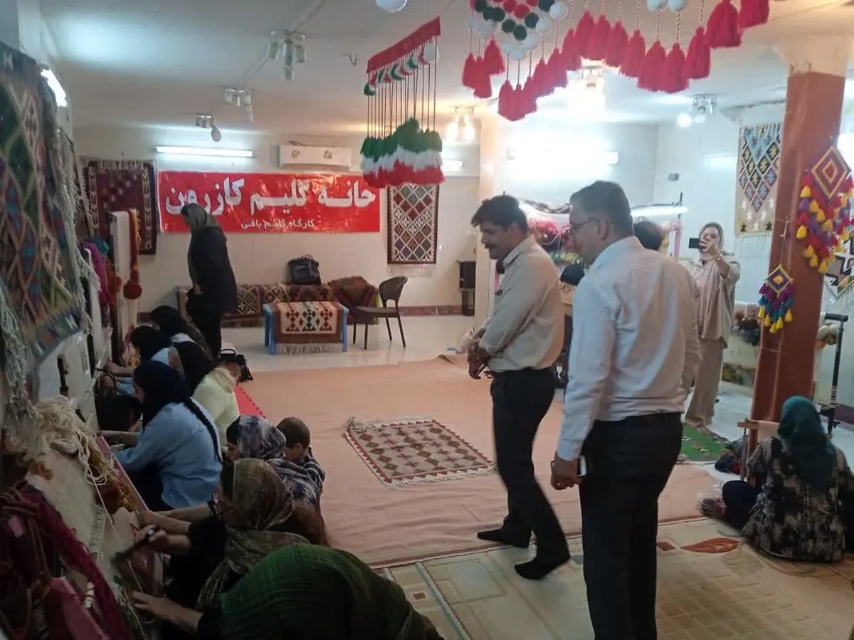 رونمایی از کارگاه‌های صنایع دستی کازرون در دوران جنگ رمضان