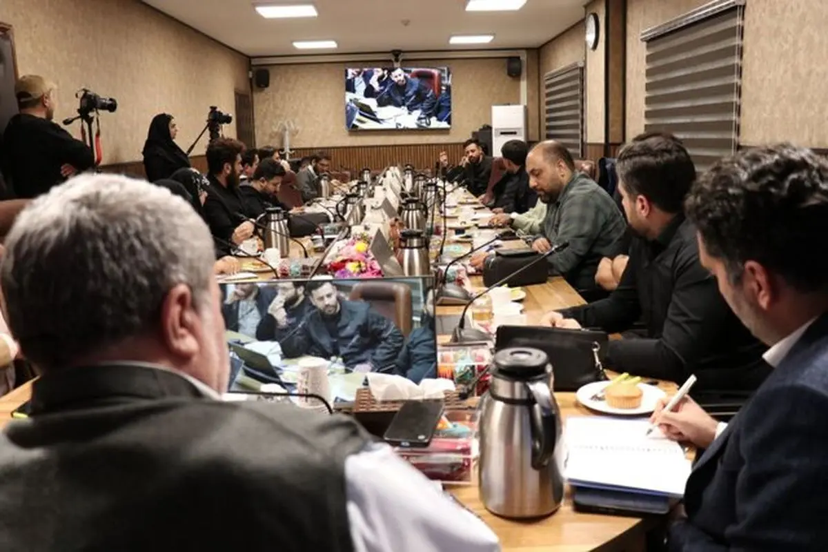 نشست رئیس شورای‌اطلاع رسانی دولت با جمعی از فعالان انقلابی فضای مجازی
