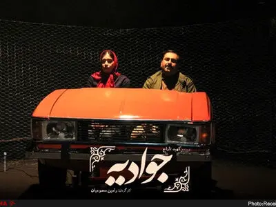احضار روح چهار نفری که دهه ۶۰ مردند/ یادی از محله جوادیه تهران روی صحنه