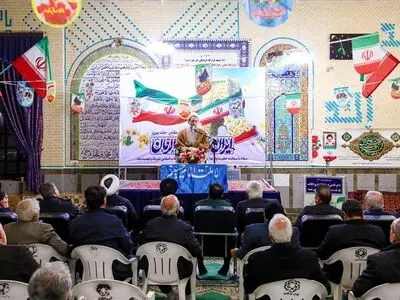 ملت ایران در برابر تهدیدات دشمنان ایستادگی می‌کند