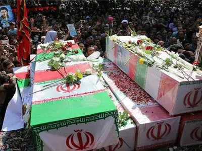 تشییع ۳۰۰ شهید در سالروز شهادت حضرت زهرا (س)