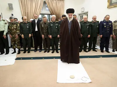 دیدار جمعی از فرماندهان نیروهای مسلح با مقام معظم رهبری