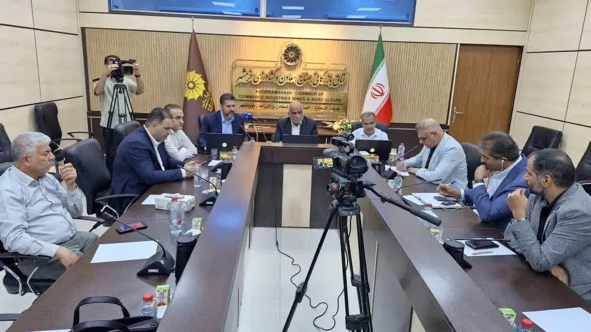 بررسی مشکلات فعالان اقتصادی مرز شلمچه در خرمشهر