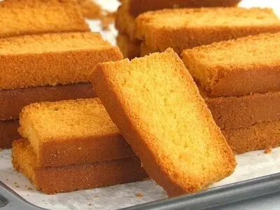طرز تهیه نان سوخاری خانگی