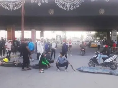معترضان عراقی خیابان‌های اصلی بغداد را مسدود کردند