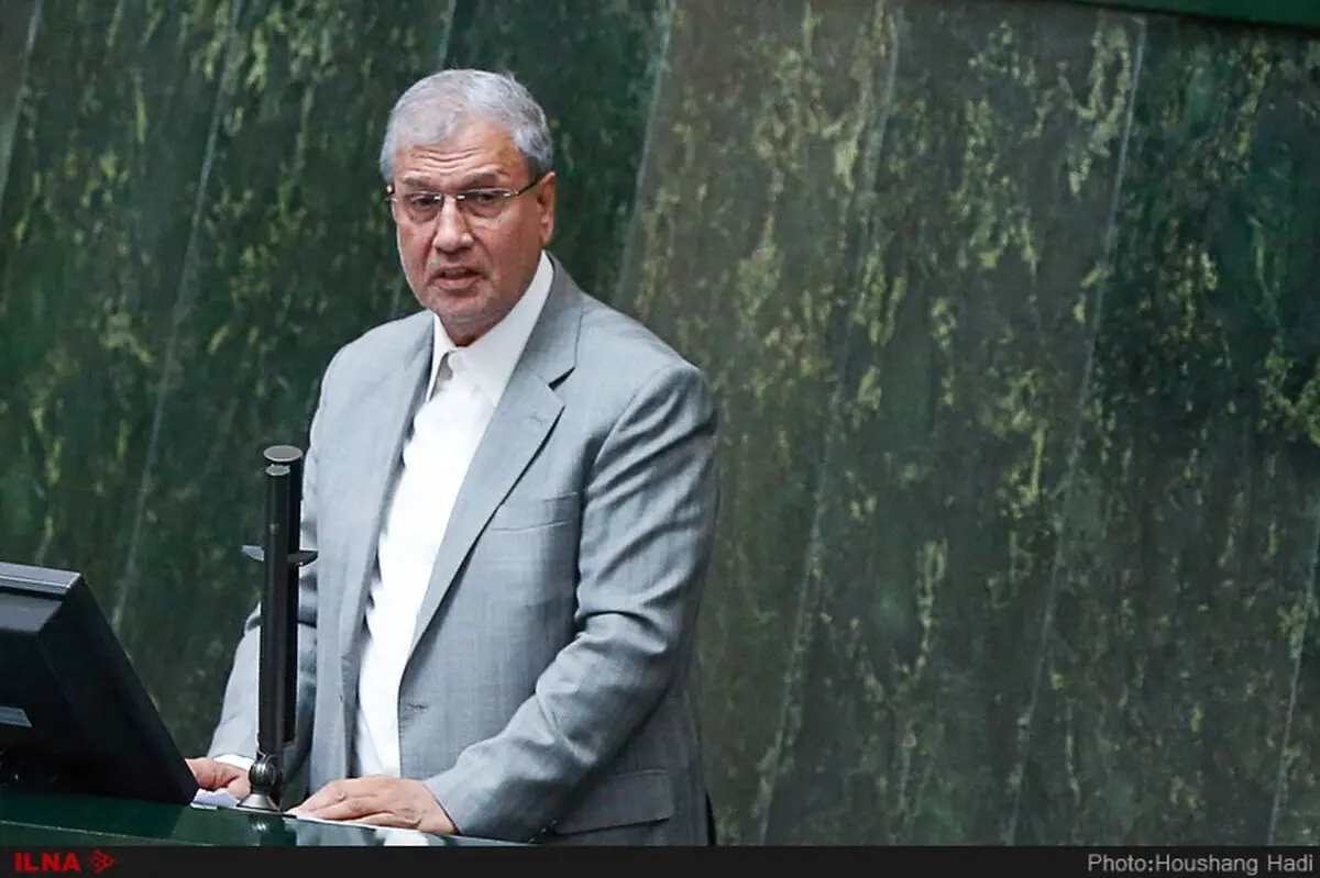 ربیعی وزیر ماند